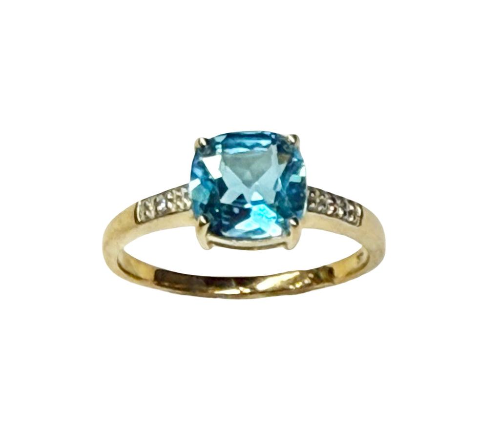 9ct Yellow Gold Blue Topaz & Diamond Ring